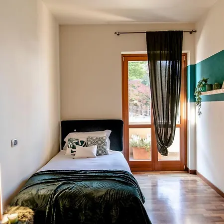 Alba Centro Con Piscina La Collina In Citta Альба