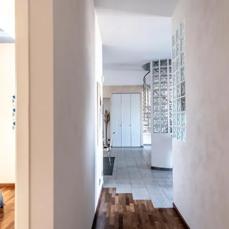 Alba Centro Con Piscina La Collina In Citta * Альба